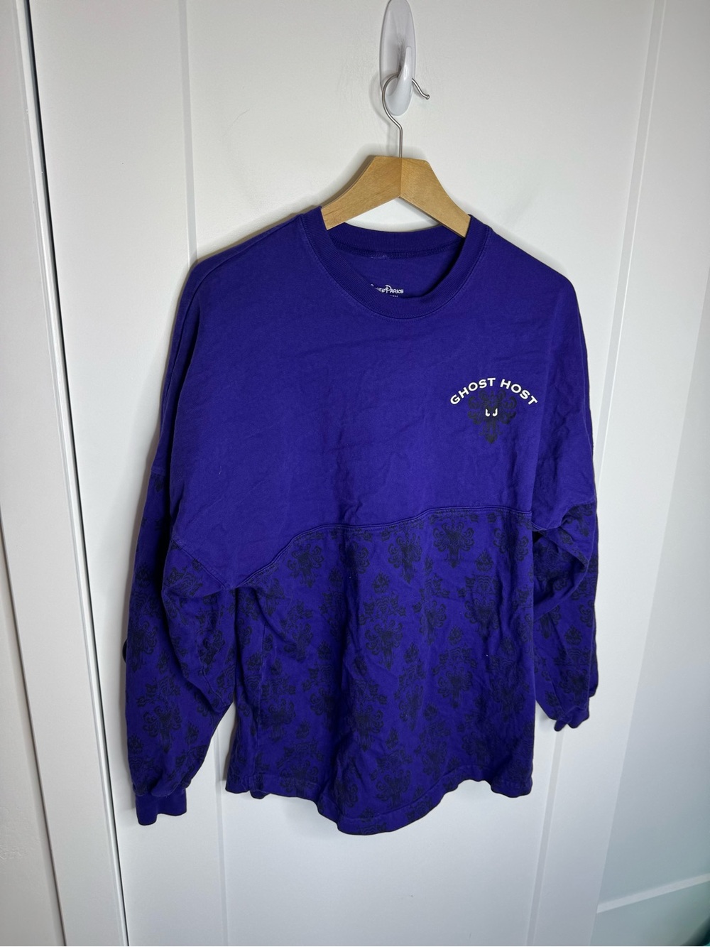 Disney Parks Spirit Jersey Ghost Host Haunted Mansion Halloween Spooky Tee Small